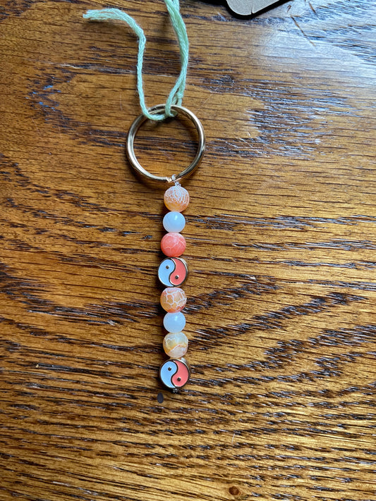 Dyed crackle agate & shell keychain