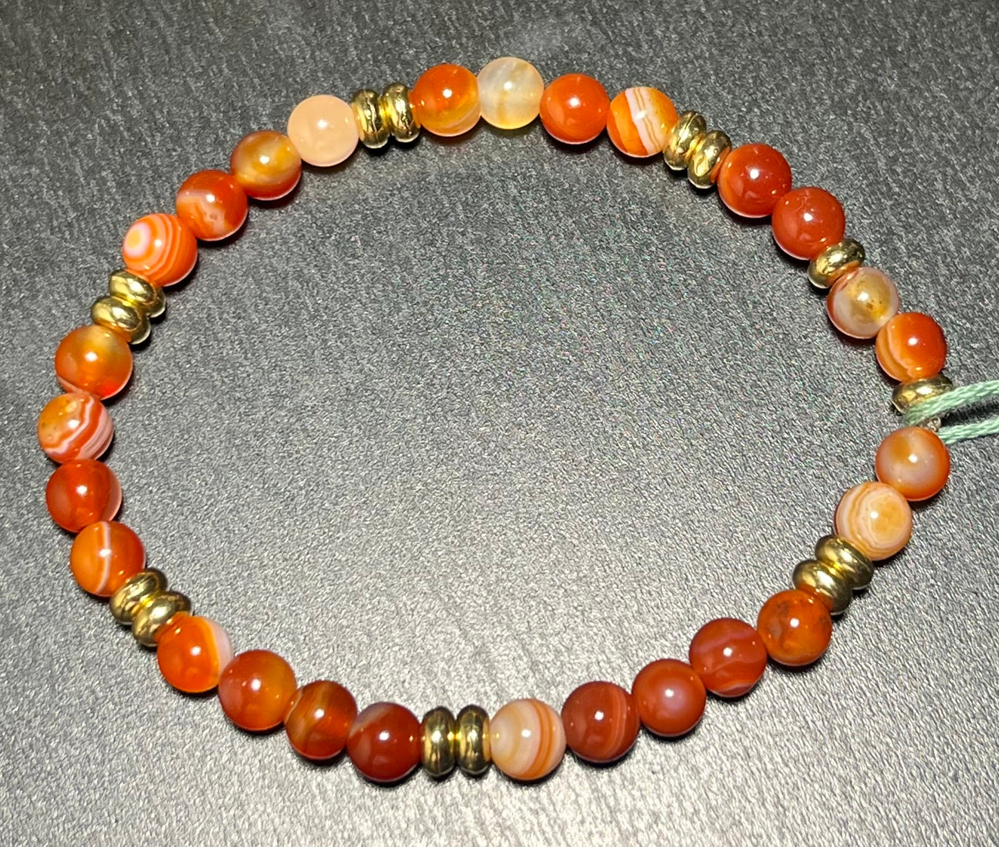 Dyed agate bracelet