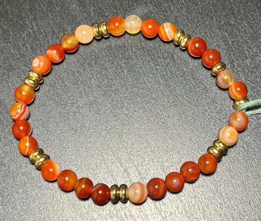 Dyed agate bracelet
