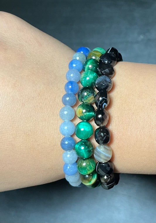 Blue aventurine, green dyed tiger’s eye, agate stone bracelet set