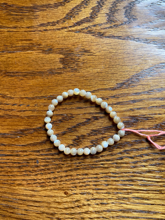 Mother of pearl bracelet