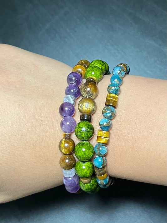 Amethyst, dyed quartz, jasper, tiger’s eye stone bracelet set