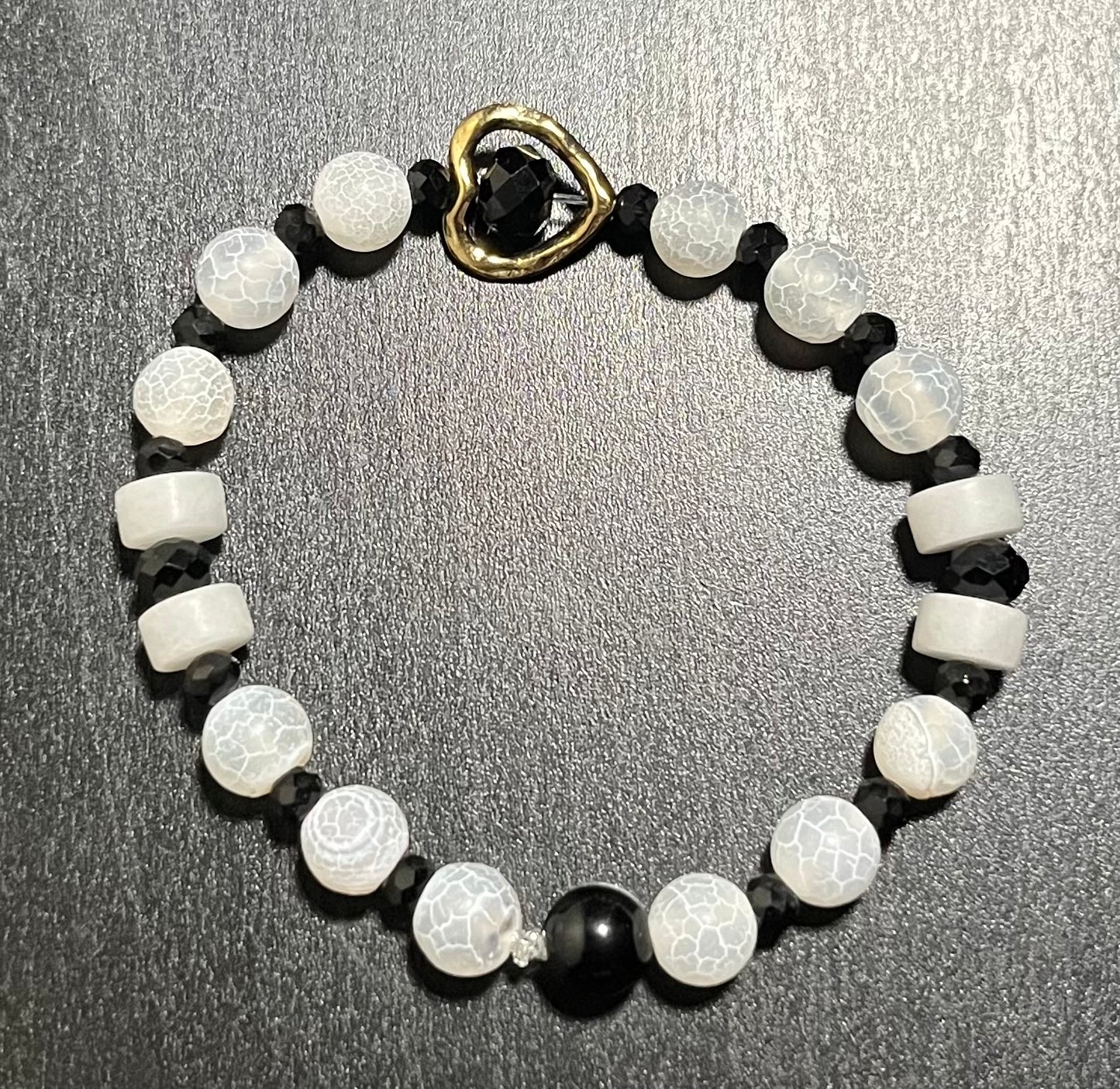 White crackle quartz stone bracelet with heart